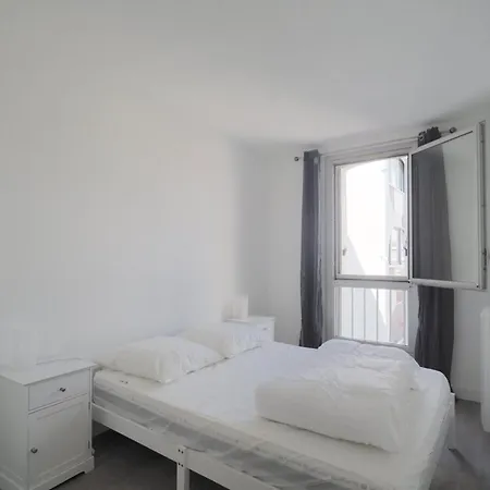 Centre-ville, Parking - 6 Pers. - Fr-1-874-32 * La Grande-Motte