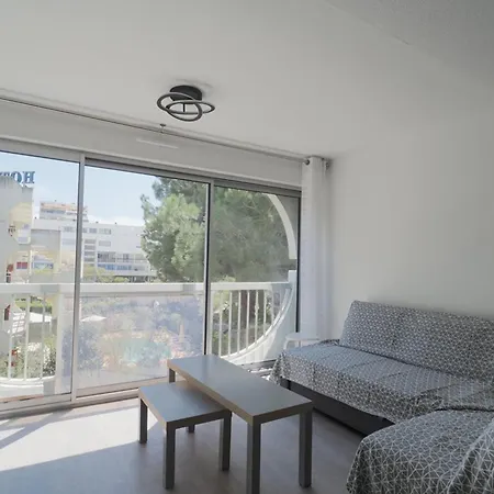 Centre-ville, Parking - 6 Pers. - Fr-1-874-32 Apartment