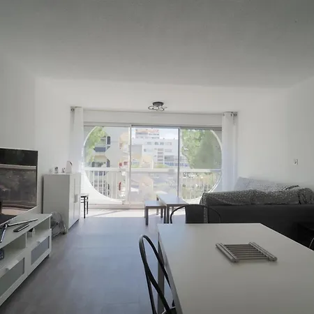 Centre-ville, Parking - 6 Pers. - Fr-1-874-32 Apartment